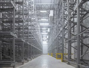 What is the advantage of refrigerated warehouse?