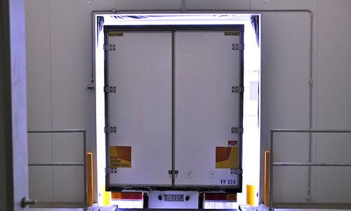 How Inflatable Dock Seals Work How Inflatable Dock Seals Work