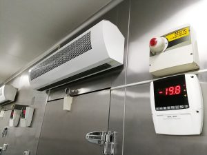 IoT, AI, and Robotics: Revolutionizing Cold Storage Operations
